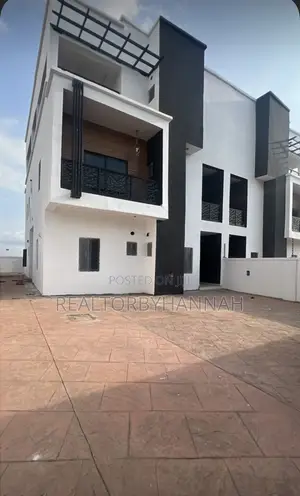 5bdrm Duplex in Ochacho Estate, Life Camp for sale