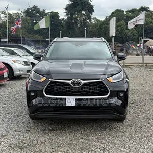 Toyota Highlander XLE 2021 Black