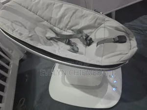 4moms Mamaroo Baby Electric Baby Rocker/Bouncer 5.0