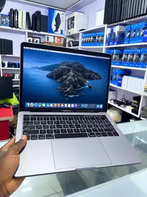 Laptop Apple MacBook Pro 2018 8GB Intel Core i5 SSD 256GB