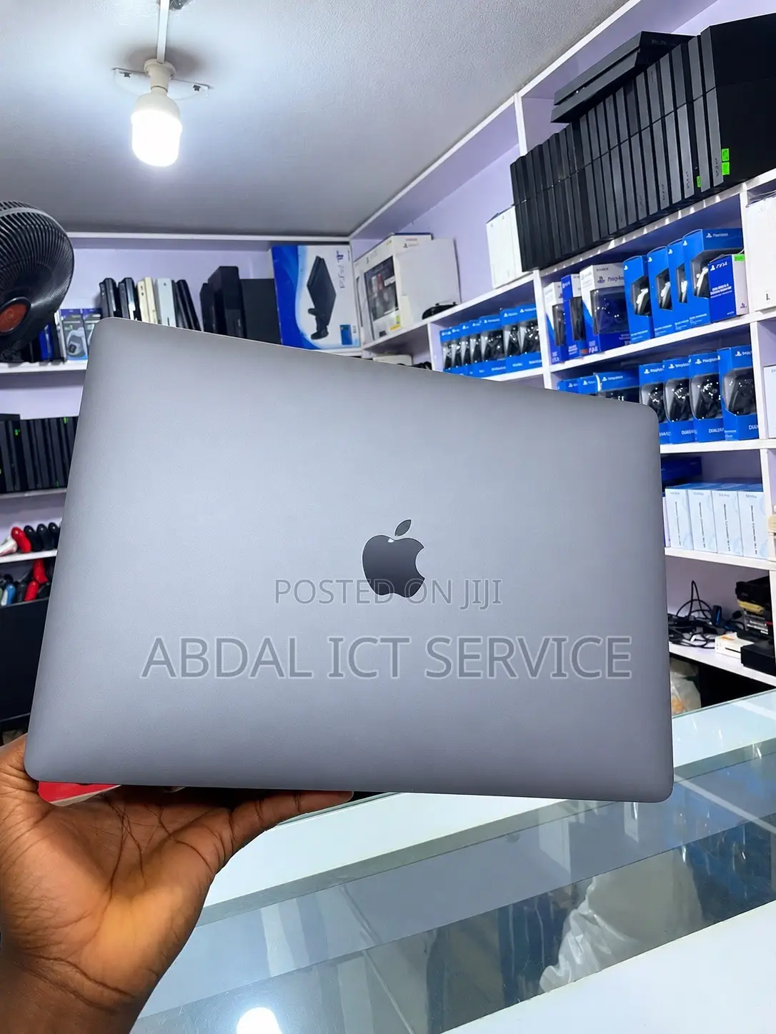 Laptop Apple MacBook Pro 2018 8GB Intel Core i5 SSD 256GB