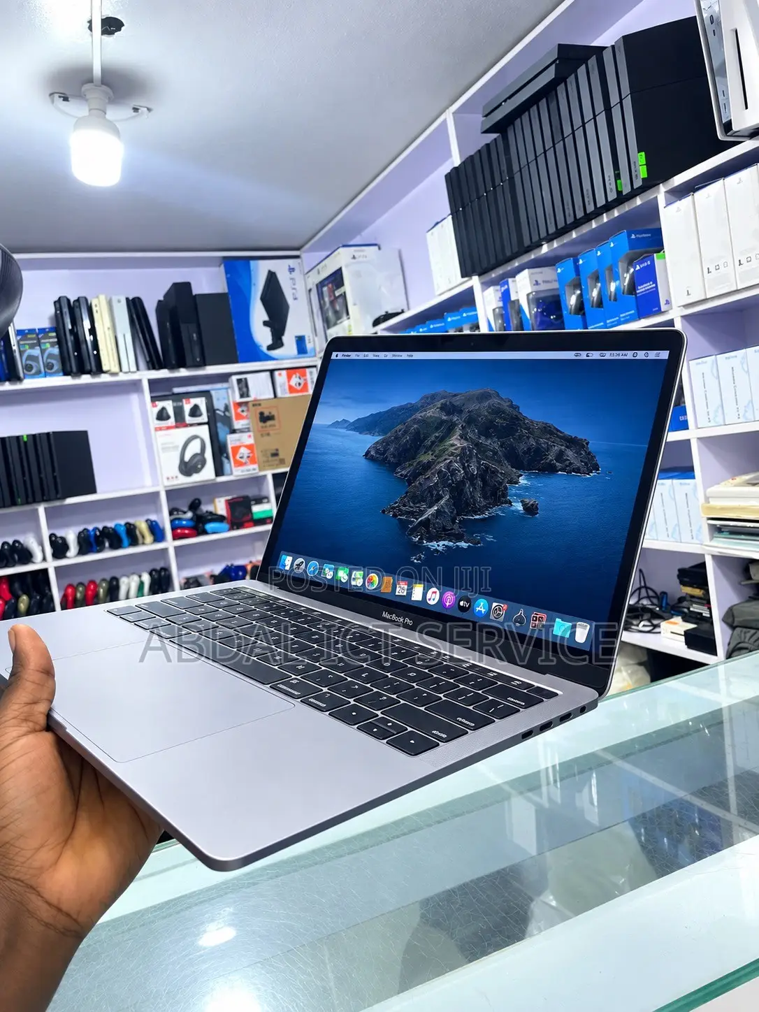 Laptop Apple MacBook Pro 2018 8GB Intel Core i5 SSD 256GB