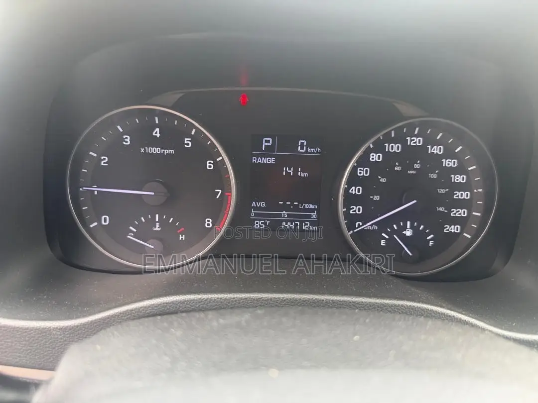 Hyundai Elantra 2017 Silver
