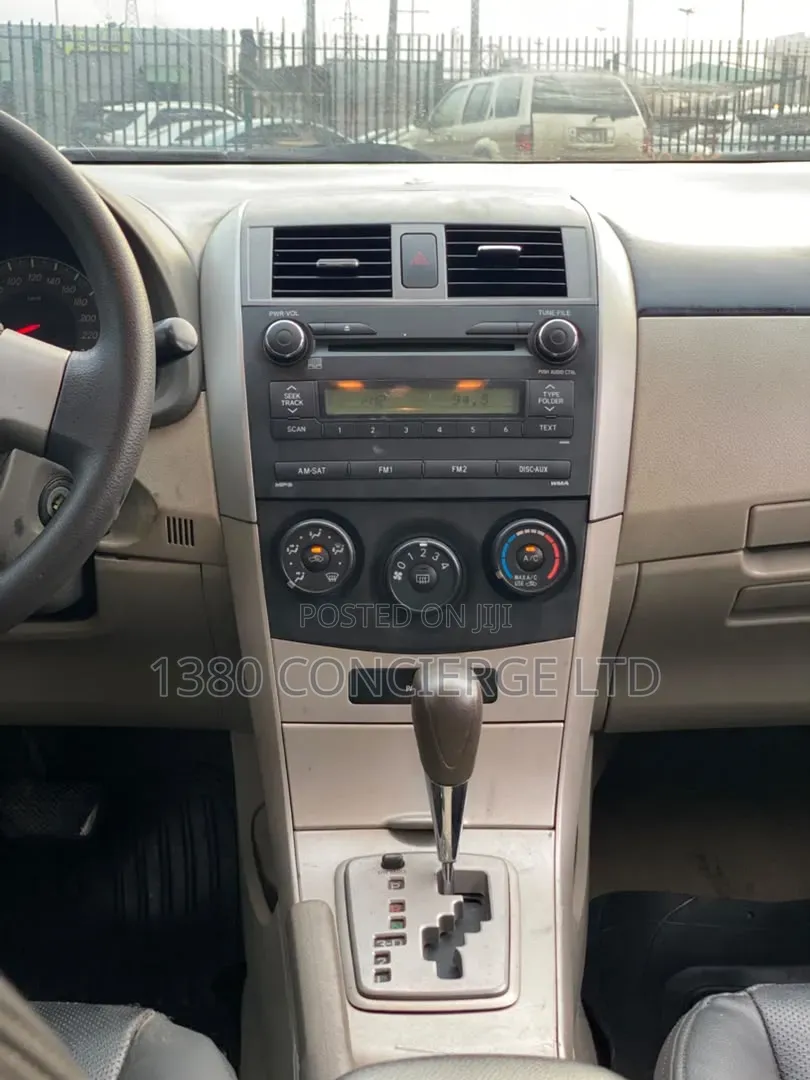 Toyota Corolla 2009 Black