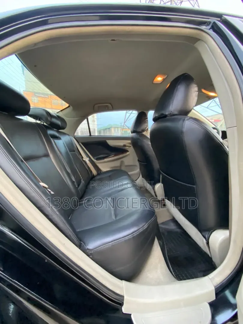 Toyota Corolla 2009 Black
