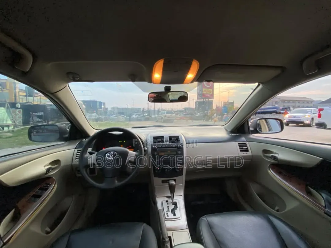 Toyota Corolla 2009 Black