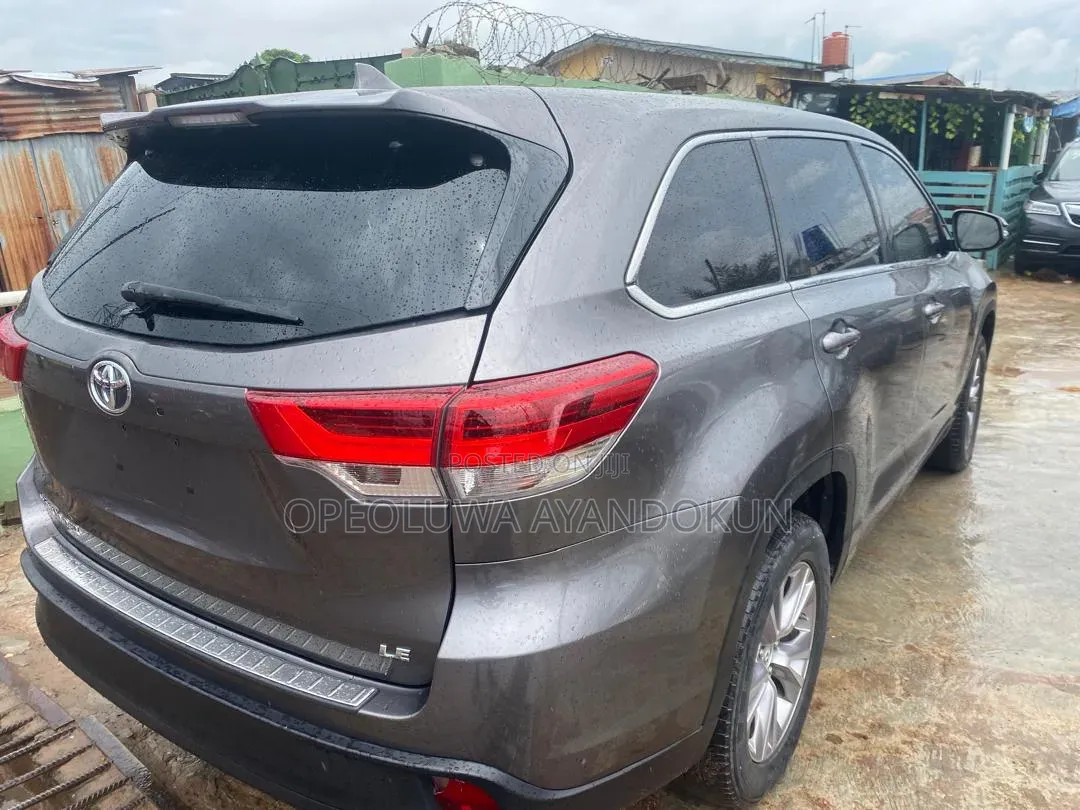 Toyota Highlander 2016 Gray