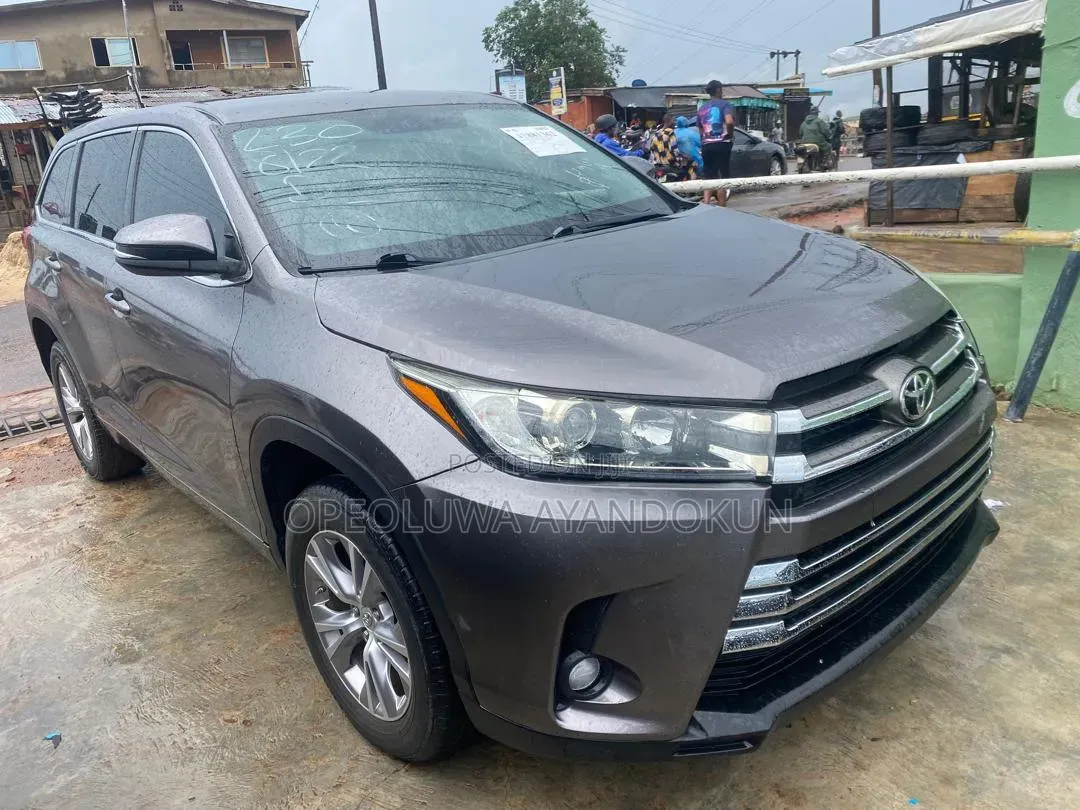 Toyota Highlander 2016 Gray