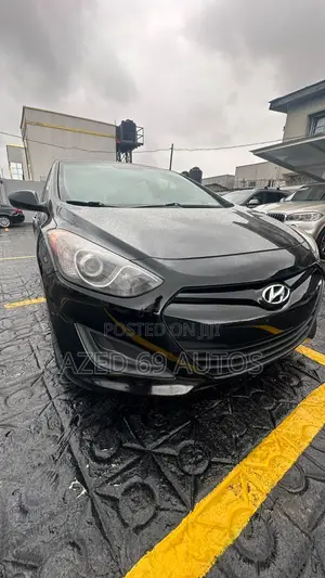 Hyundai Elantra GT 2013 Black