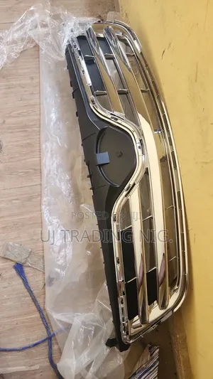 Full Chrome Grille Corolla 011-013