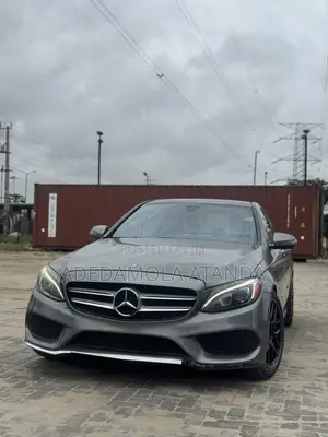 Mercedes-Benz C300 Base 4Matic Sedan AWD (2.0L 4cyl 7A) 2017 Gray