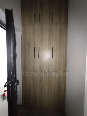 2bdrm Block of Flats in Airport Road, Sabon Lugbe for rent