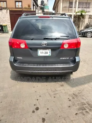 Toyota Sienna LE 2008 Gray