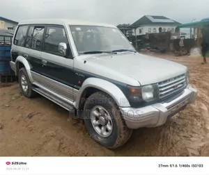 Mitsubishi Pajero 2005 Silver