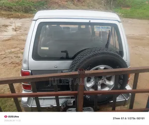 Mitsubishi Pajero 2005 Silver