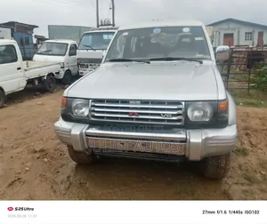 Mitsubishi Pajero 2005 Silver