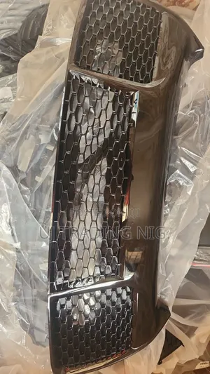 Bumper Grille Camry Se 2015