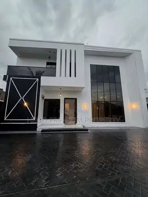 4bdrm Duplex in Phase 1 for sale