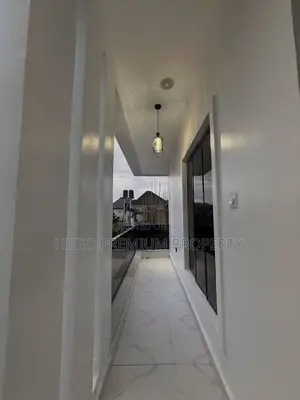 4bdrm Duplex in Phase 1 for sale
