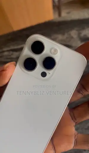 Apple iPhone 15 Pro 128 GB Silver