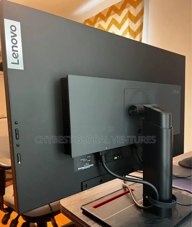 27 Inches Lenovo Thinkvision QHD 1440p IPS Panel