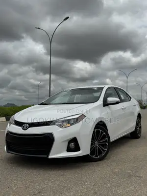 Toyota Corolla S 4dr Sedan (1.8L 4cyl CVT) 2015 White