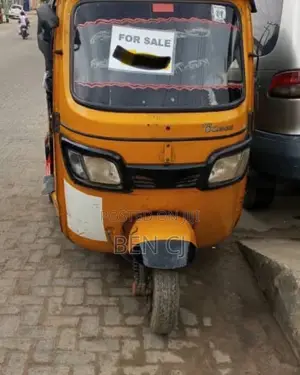 TVS King Deluxe Plus iTouch Start 2025 Yellow