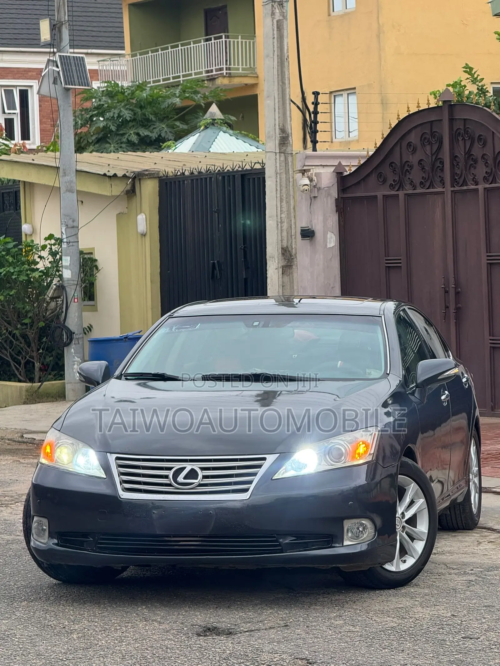 Lexus ES 350 2011 Gray