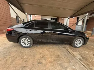 Toyota Camry LE 4dr Sedan (2.5L 4cyl 6A) 2017 Black