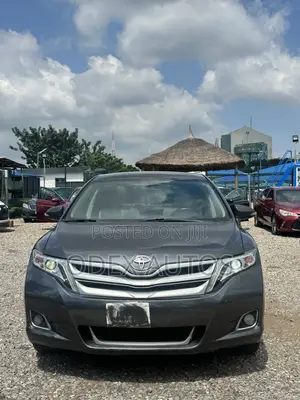 Toyota Venza XLE AWD V6 2013 Gray