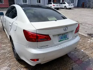 Lexus IS 250 2009 Off white