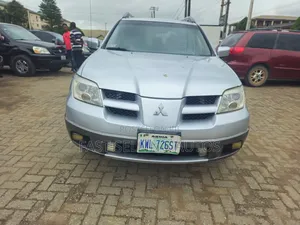 Mitsubishi Outlander 2.4 Automatic 2004 Silver