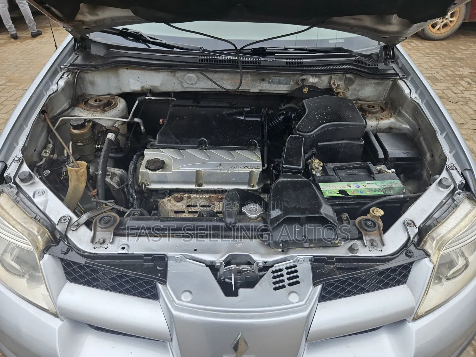 Mitsubishi Outlander 2.4 Automatic 2004 Silver
