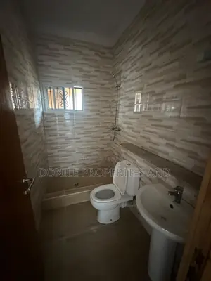 3bdrm Duplex in Osapa London for rent