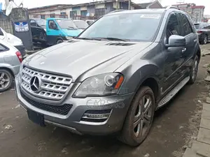 Mercedes-Benz M Class 2011 Gray