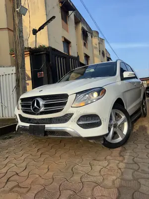 Mercedes-Benz GLE-Class GLE 350d 4MATIC 2018 White