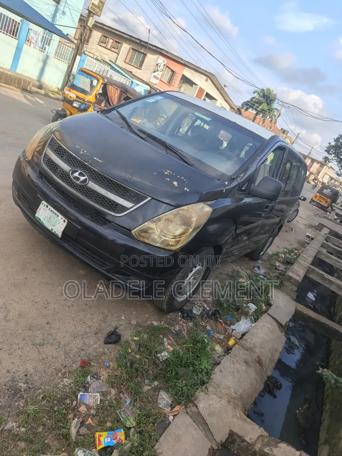 Hyundai H1 2015 Black