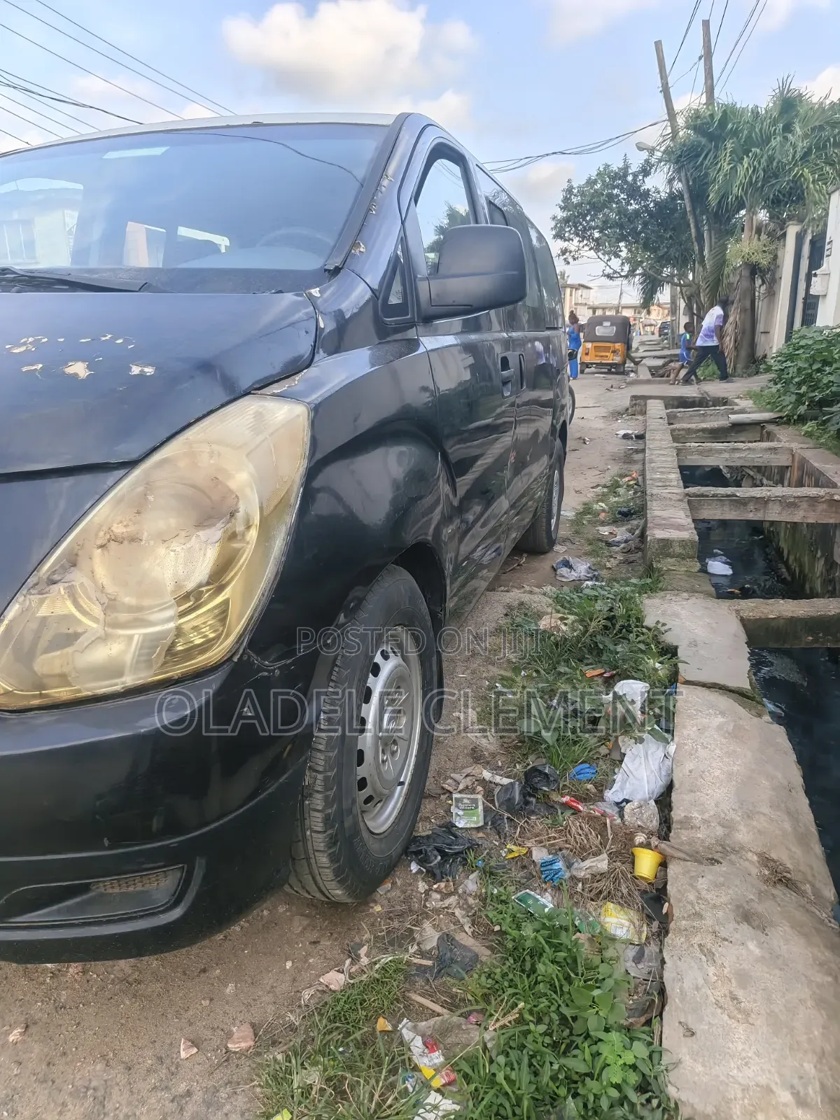 Hyundai H1 2015 Black