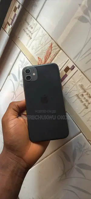 Apple iPhone 11 64 GB Black