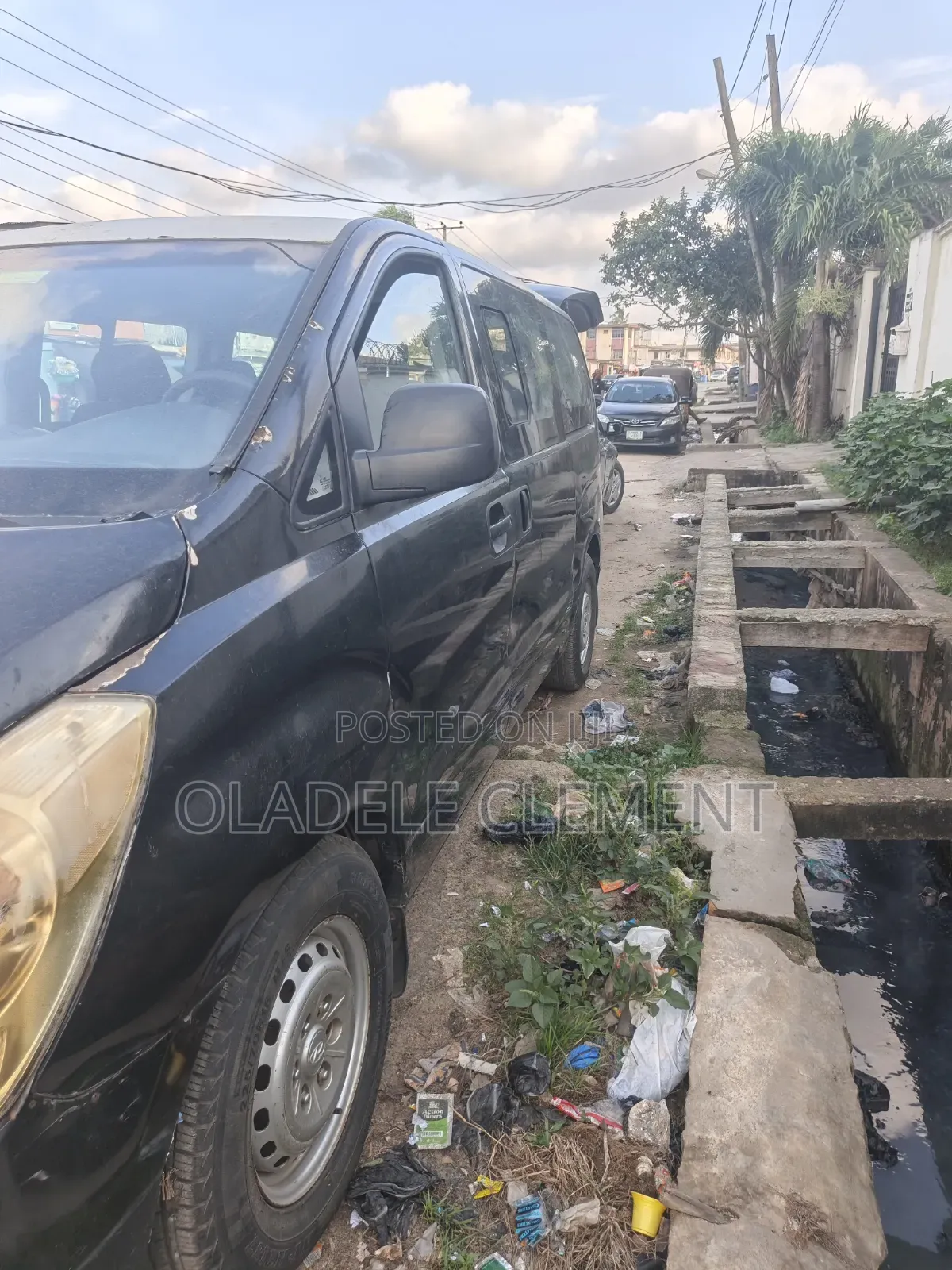 Hyundai H1 2015 Black