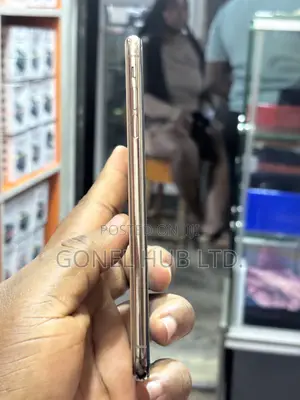 Apple iPhone XS Max 64 GB Gold