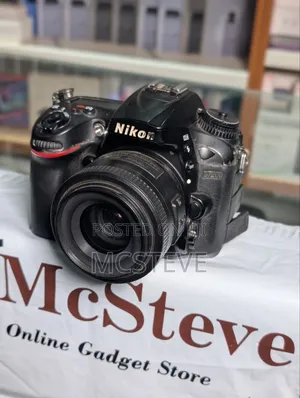 Nikon D7200 DSLR Camera With 35MM Lens