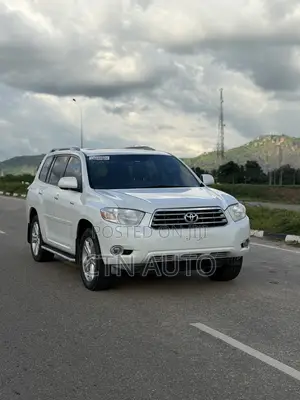 Toyota Highlander Limited 2011 White