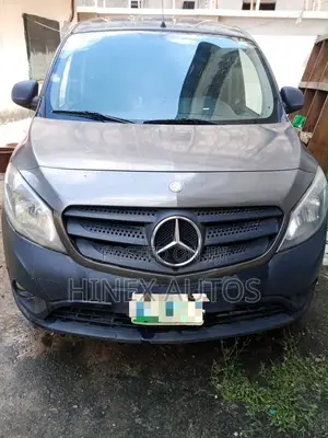 Mercedes-Benz C-Class C 180 CDI (S204) 2012 Gray