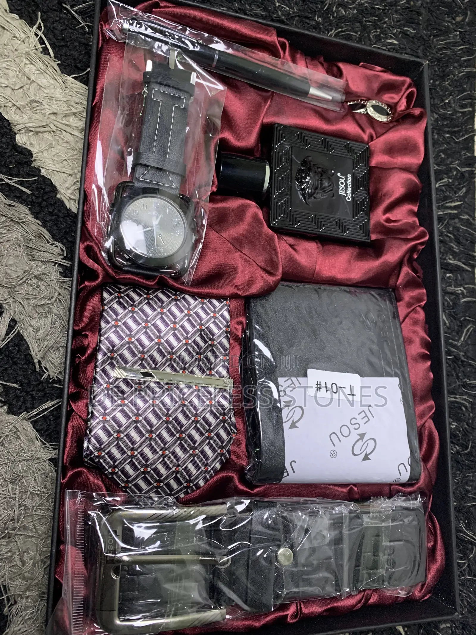 Monochrome Gift Set