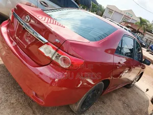 Toyota Corolla 2012 Red