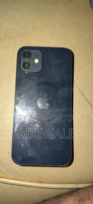 Apple iPhone 12 64 GB Black