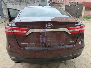 Toyota Avalon XLE Premium 4dr Sedan (3.5L 6cyl 6A) 2014 Burgundy