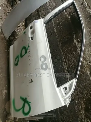 Highlander 2015, Front Left Door.