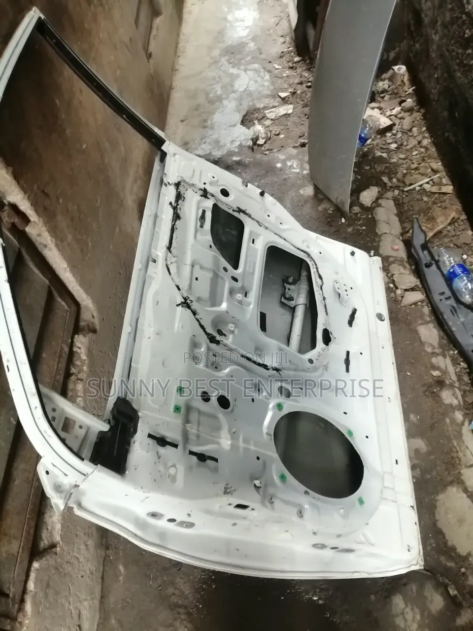 Highlander 2015, Front Left Door.